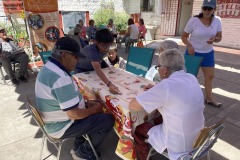 Almuerzo-centro-abierto-padre-Damian-Fundacion-SSCC-Colegio-SSCC-Providencia1